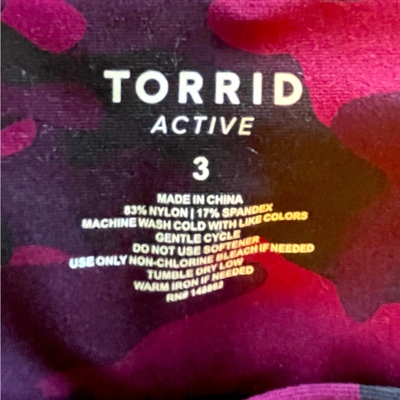 Torrid Plus size 3 Yoga Pants - Picture 2 of 9